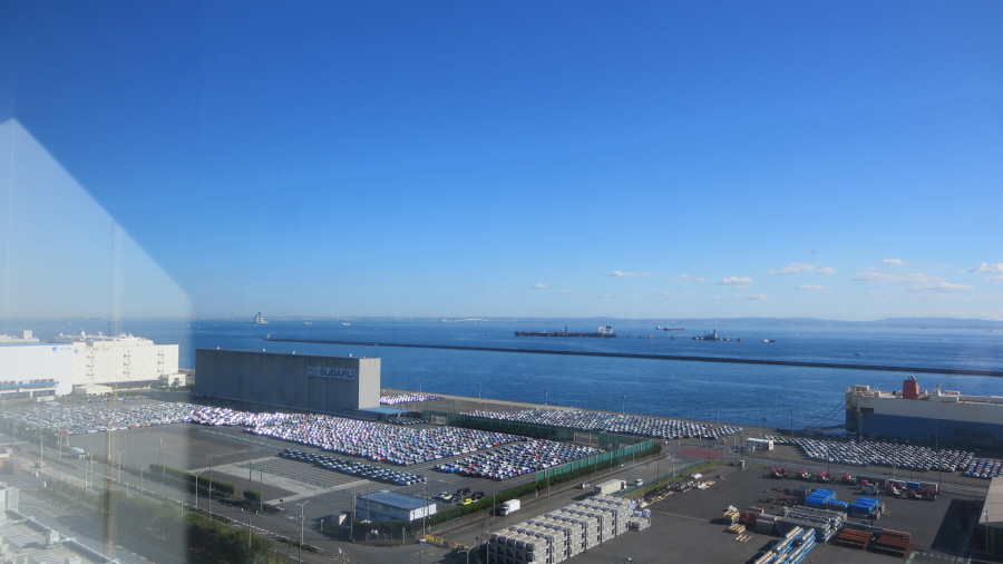 東扇島　マリエンから